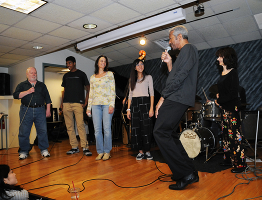 Billy Harper leading his ensemble.