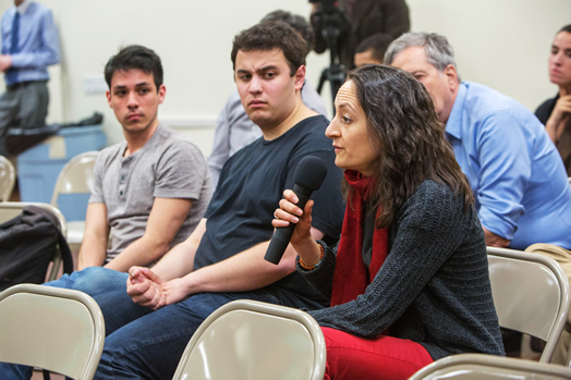 An audience member quizzed the panelists for more details about the business of jazz. Photo: Kate Glicksberg