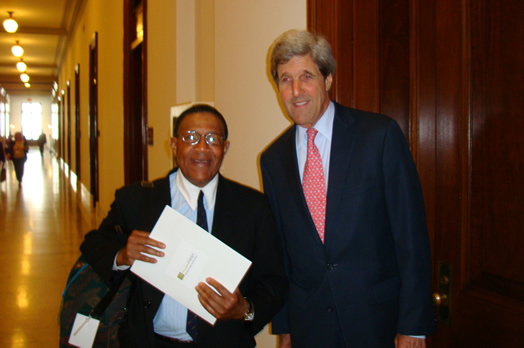 IN WASHINGTON: Bob Cranshaw with John Kerry during one of Bob's frequent trips to Washington to advocate for jazz musicians.